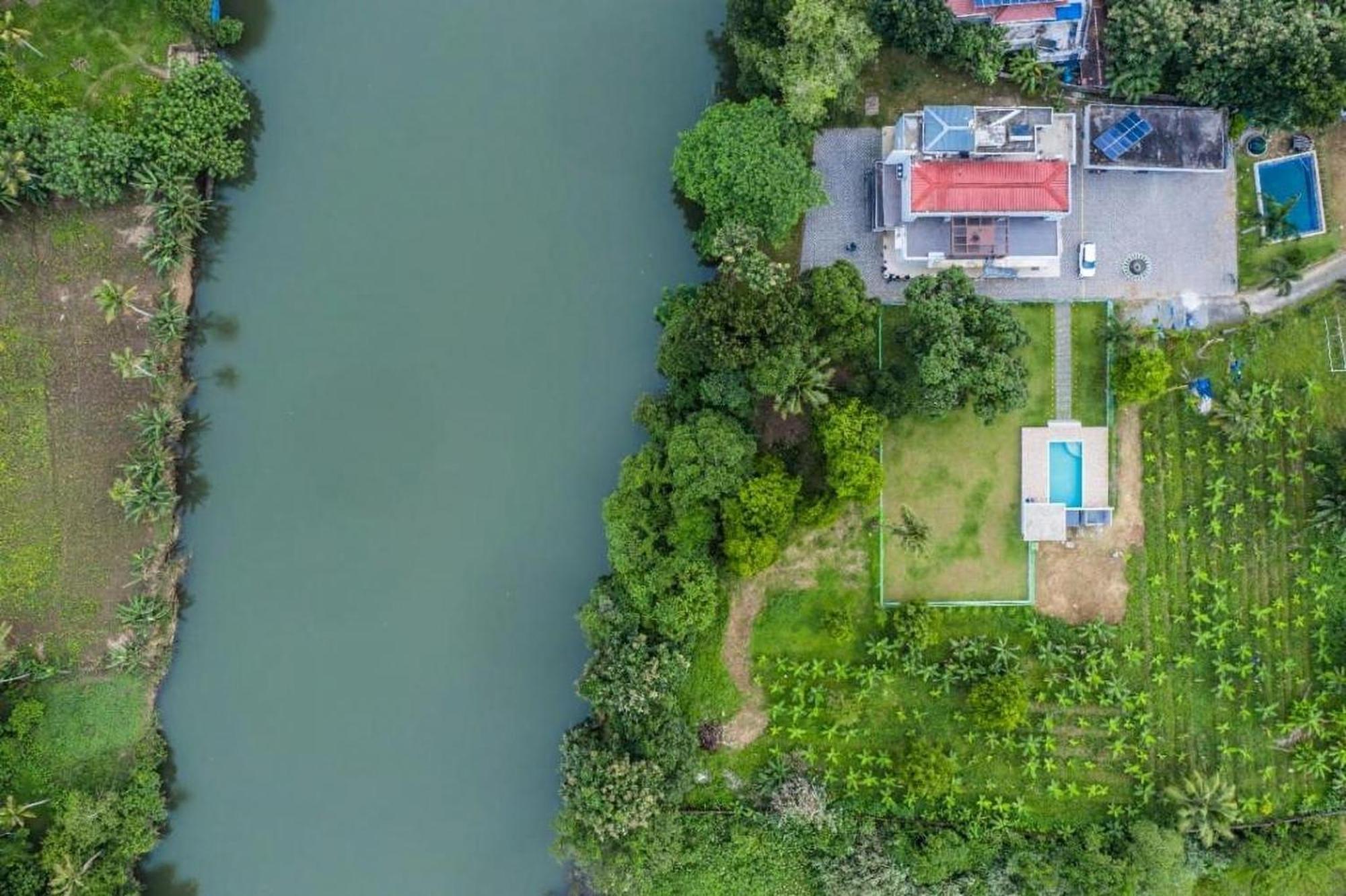 Nadhiyoram River Retreat Kochi Bagian luar foto