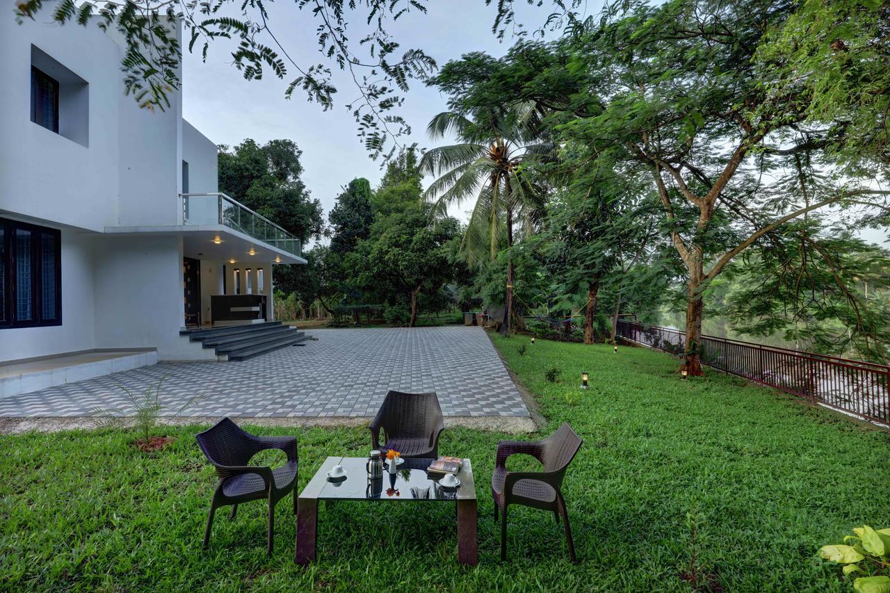 Nadhiyoram River Retreat Kochi Bagian luar foto