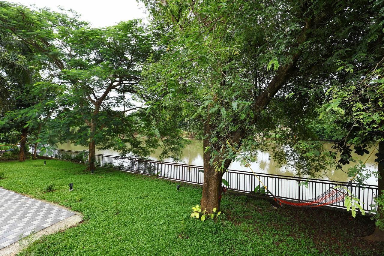 Nadhiyoram River Retreat Kochi Bagian luar foto